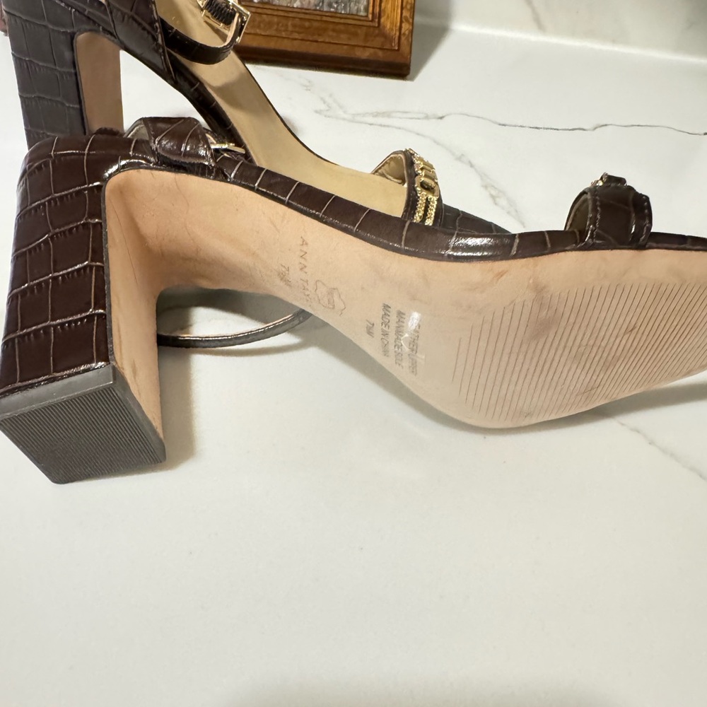 Ann Taylor Brown Croc-Embossed Block Heel Sandals with Gold Chain| Size 7.5 - Picture 6 of 8